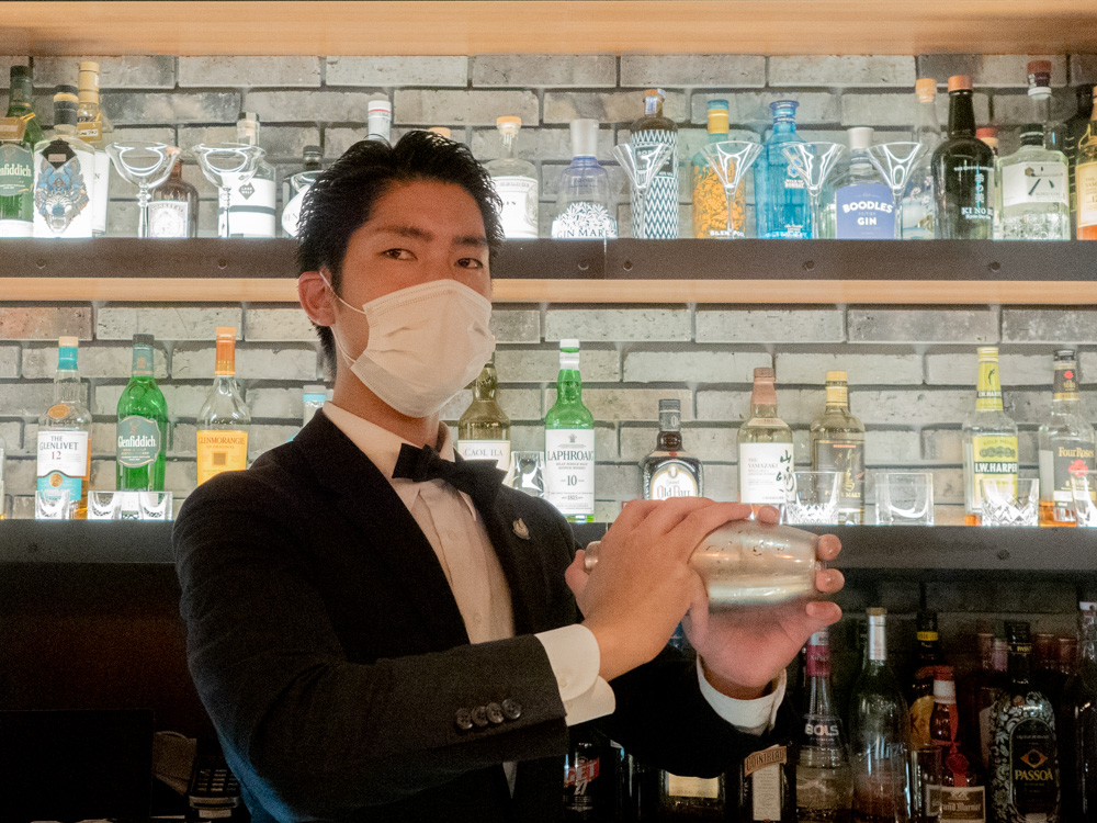 Anchor Bar With あき乃 こだわりは地元の食材とクラフトジン 人と人の繋がりが生まれるバー 備後とことこ