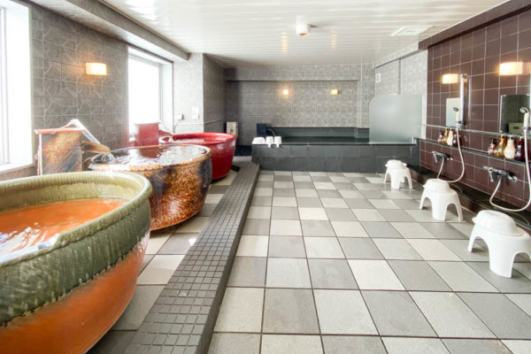 福山オリエンタルホテル ～ 地元野菜たっぷりの朝食と大浴場が魅力の駅近ホテル