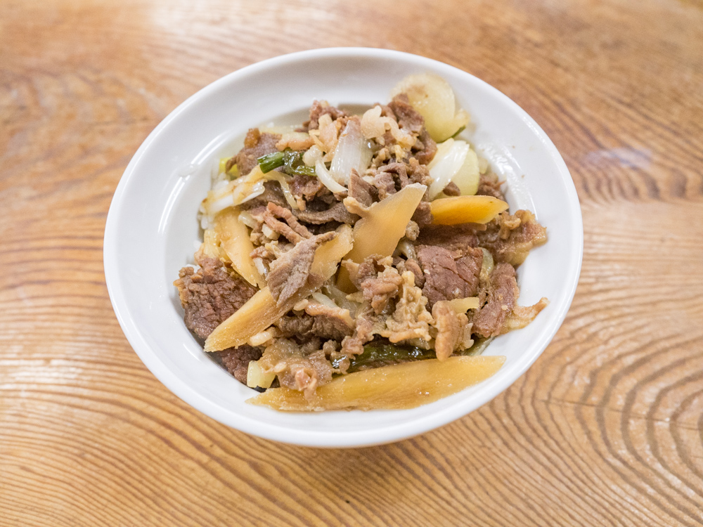 稲田屋:肉丼