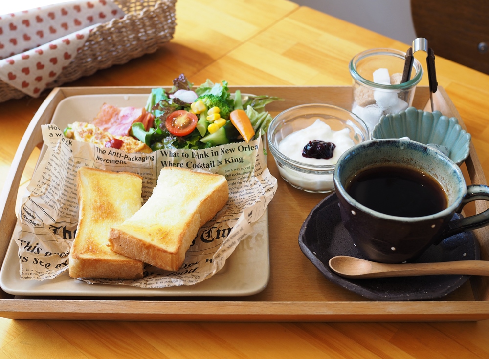 コモドカフェ ～ 野菜たっぷりメニューがうれしい、柔らかな時間が流れる和みカフェ