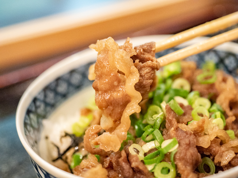 盛たに:肉めし