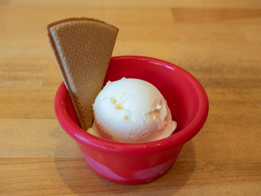 盛たに:アイスクリーム バニラ
