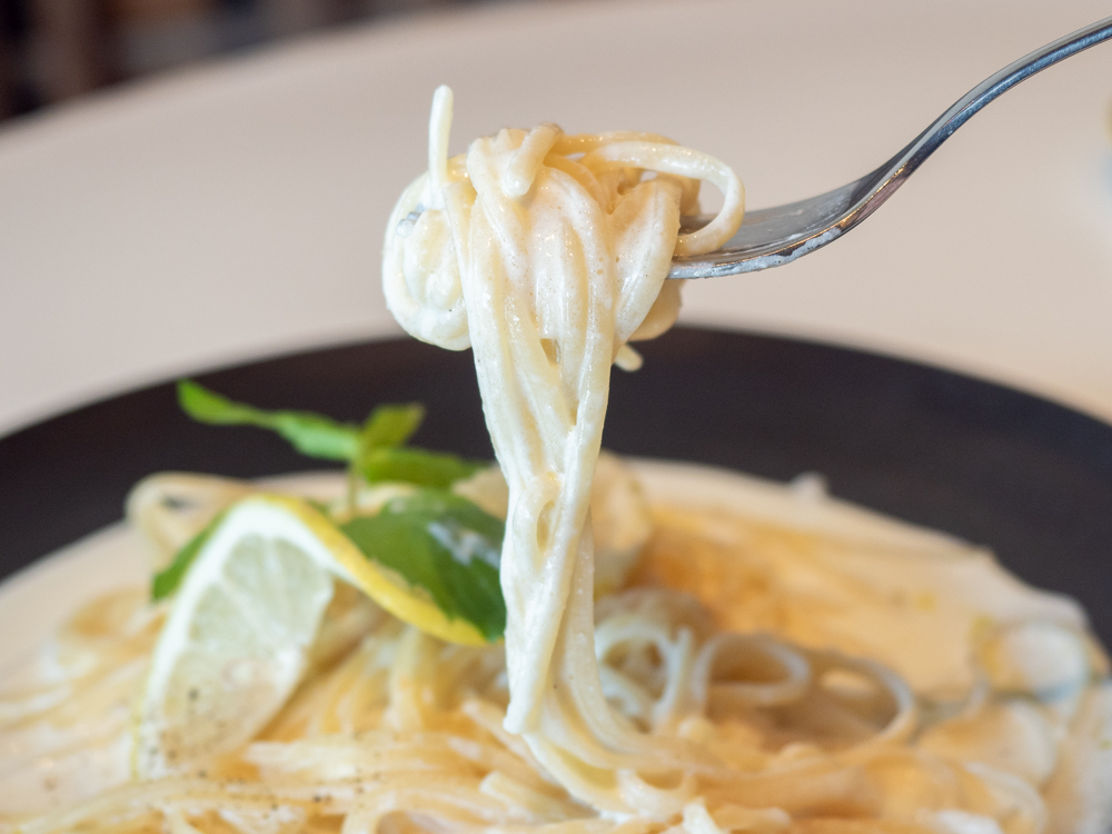 a cafe:瀬戸内レモンクリームパスタ