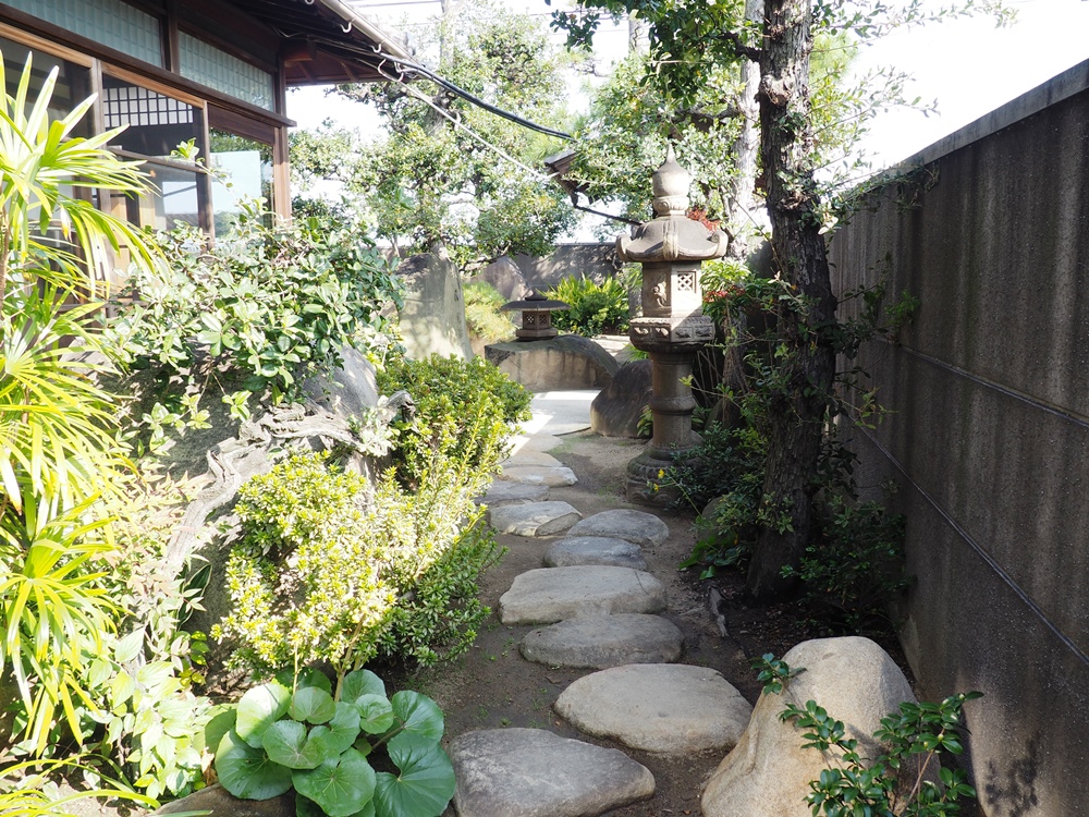 鞆の浦・燧冶 中庭