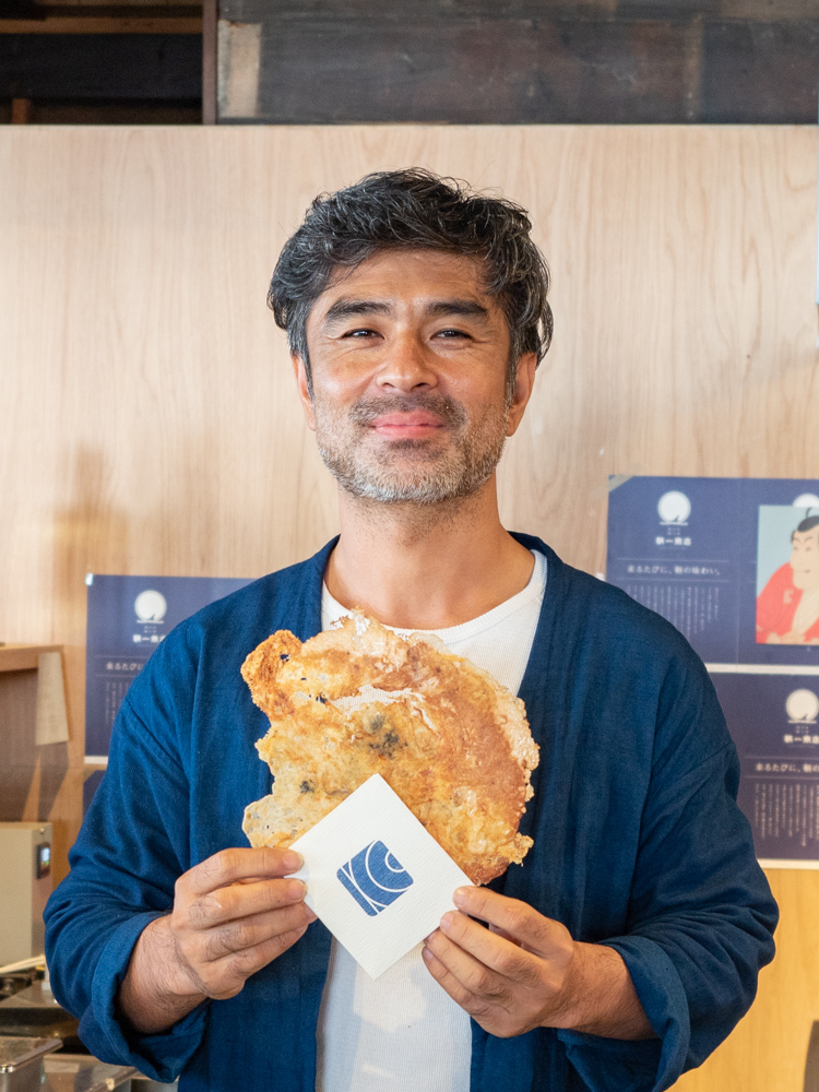 鞆一商店:店主 坂谷督史さん
