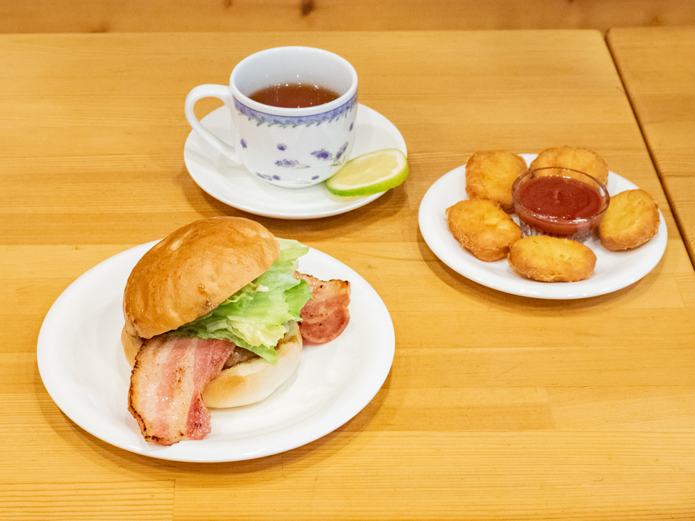ジョンバーガー&カフェ:照り焼きベーコンバーガーセット