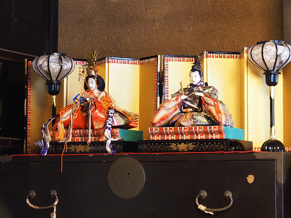 鞆の津の商家の雛飾り