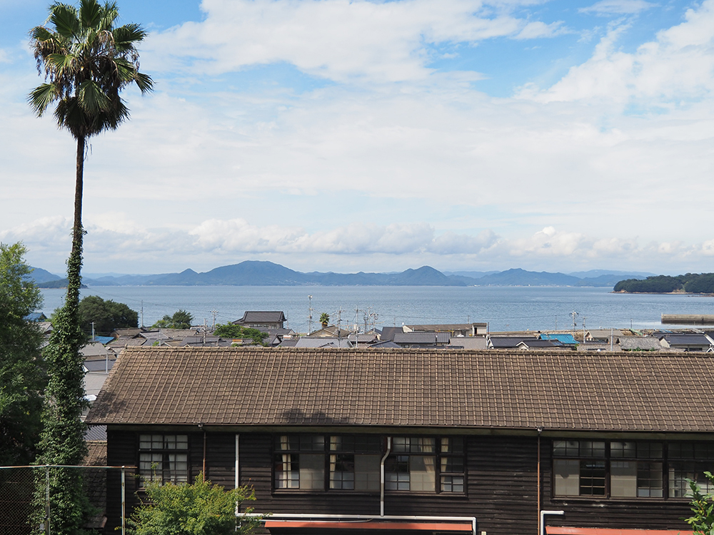 真鍋島 ノスタルジックな路地が印象的 五里五里 と呼ばれる島 備後とことこ