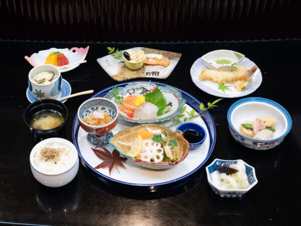 日本料理 川長 〜 正統派の日本料理や郷土の味を残していきたい。ランチから儀式・宴会料理・仕出し・弁当まで幅広く対応