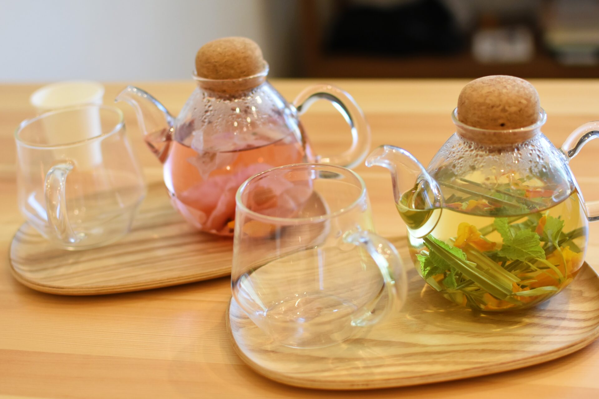 ハーブティーはローズとシトラスの2種類